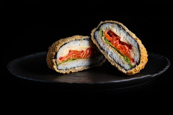 Суші бургер з лососем